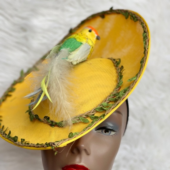 Hats and Fasinators - Picture 8 of 8